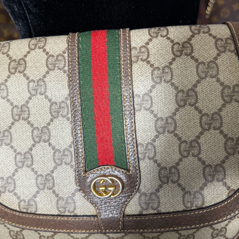 Gucci - Picture 2 of 15